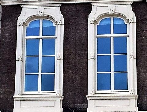 Glas met zonwerende coating