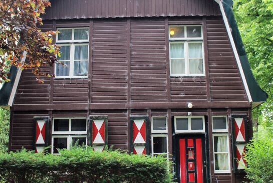 Huis met houten gevel