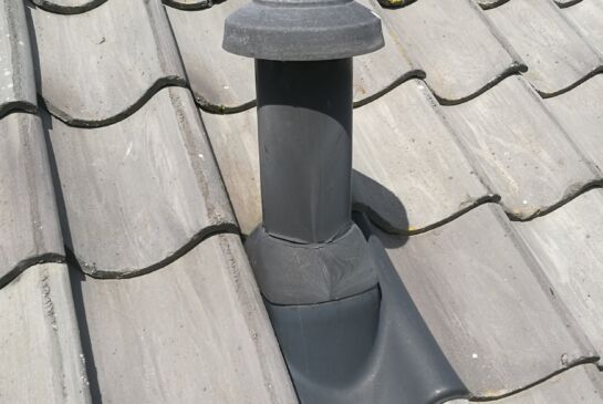 Ventilatiekanaal in het dak